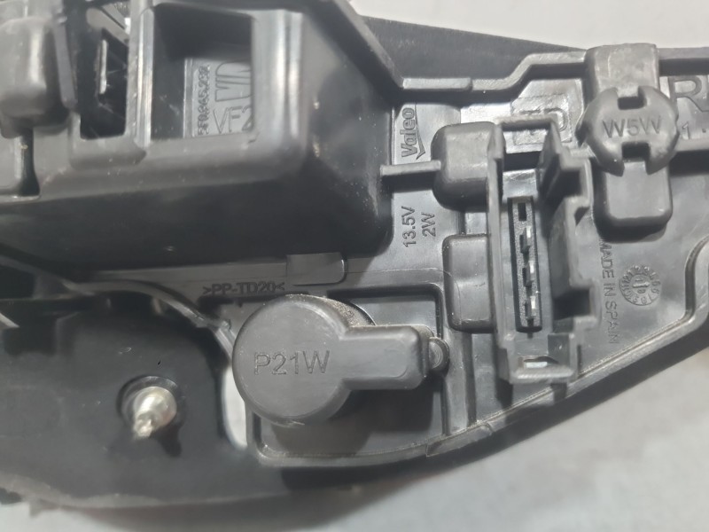 Recambio de piloto trasero derecho interior para seat leon st (5f8) 1.5 tsi referencia OEM IAM 5F0945094L 90042873 VALEO