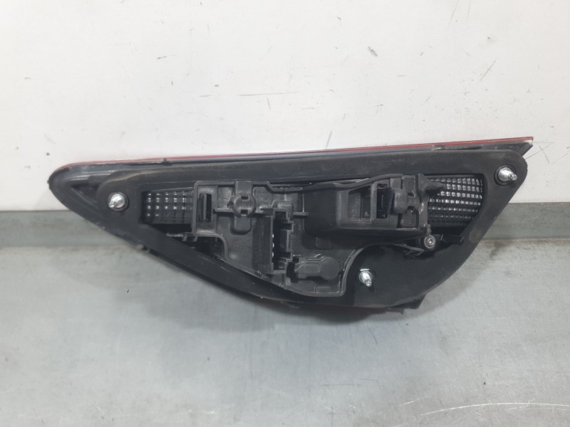Recambio de piloto trasero izquierdo interior para seat leon st (5f8) 1.5 tsi referencia OEM IAM 5F0945093L 90042872 VALEO
