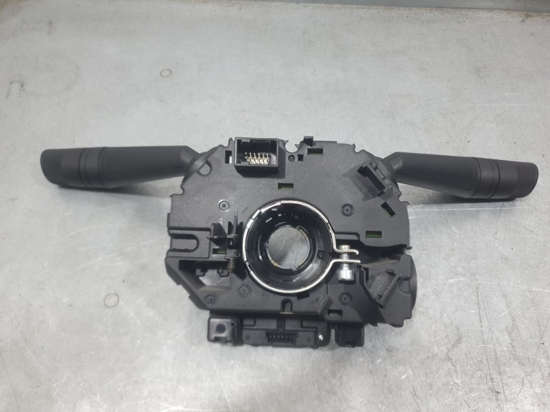 Recambio de mando luces y limpia para fiat doblo cargo (263_) 1.3 d multijet (263wxu1a) referencia OEM IAM 7357079420  