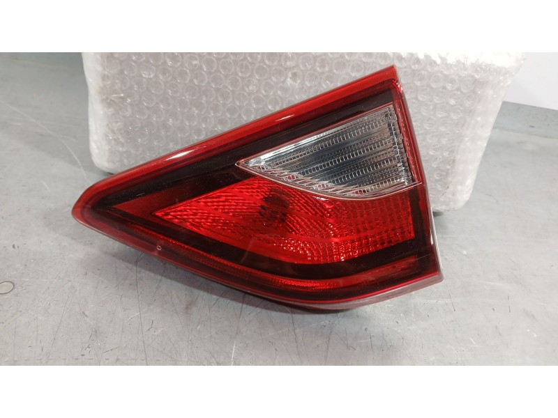 Recambio de piloto trasero derecho interior para kia stonic (yb) 1.0 t-gdi eco-dynamics+ referencia OEM IAM 92404H8400  