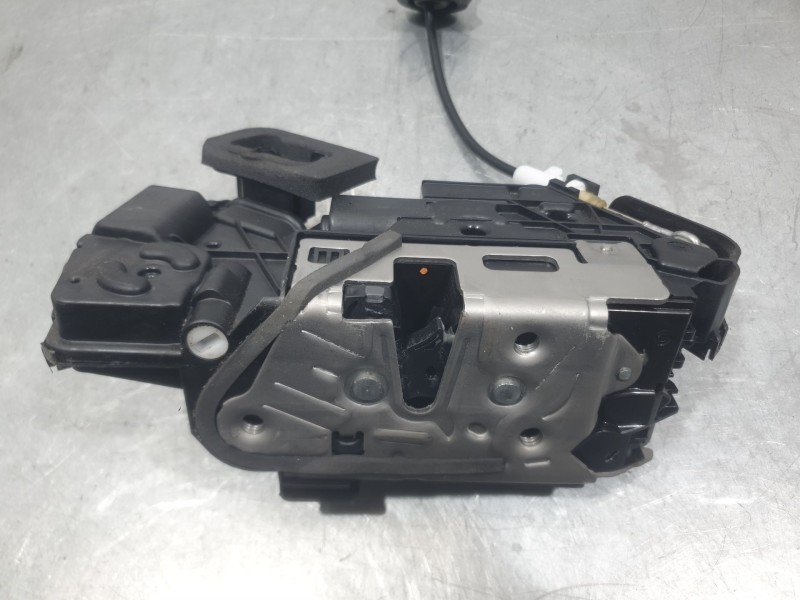 Recambio de cerradura puerta trasera izquierda para skoda octavia iv (nx3, nn3, pv3) 1.5 tsi referencia OEM IAM 5TA839015T  