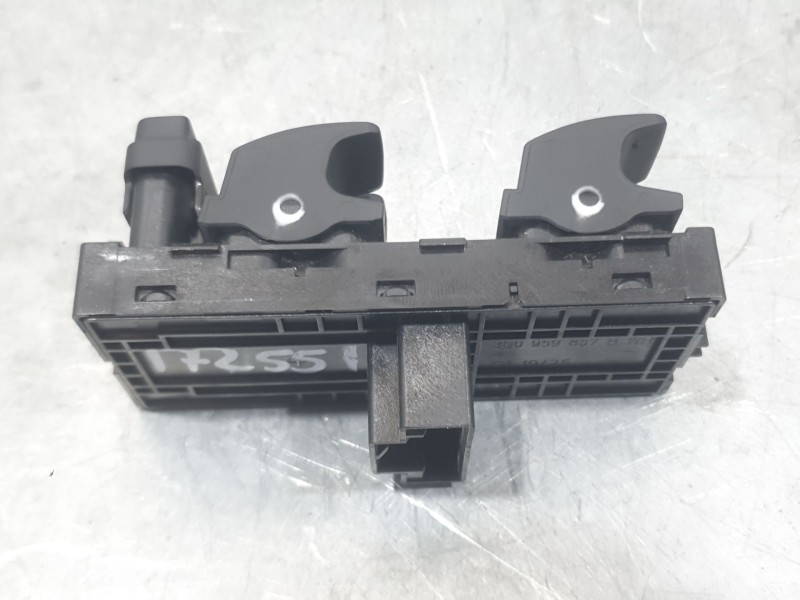 Recambio de mando elevalunas delantero izquierdo para skoda octavia iv (nx3, nn3, pv3) 1.5 tsi referencia OEM IAM 3G0959857BWH C