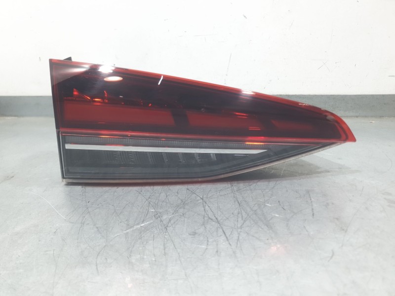 Recambio de piloto trasero izquierdo interior para skoda octavia iv (nx3, nn3, pv3) 1.5 tsi referencia OEM IAM 5E6945307B  