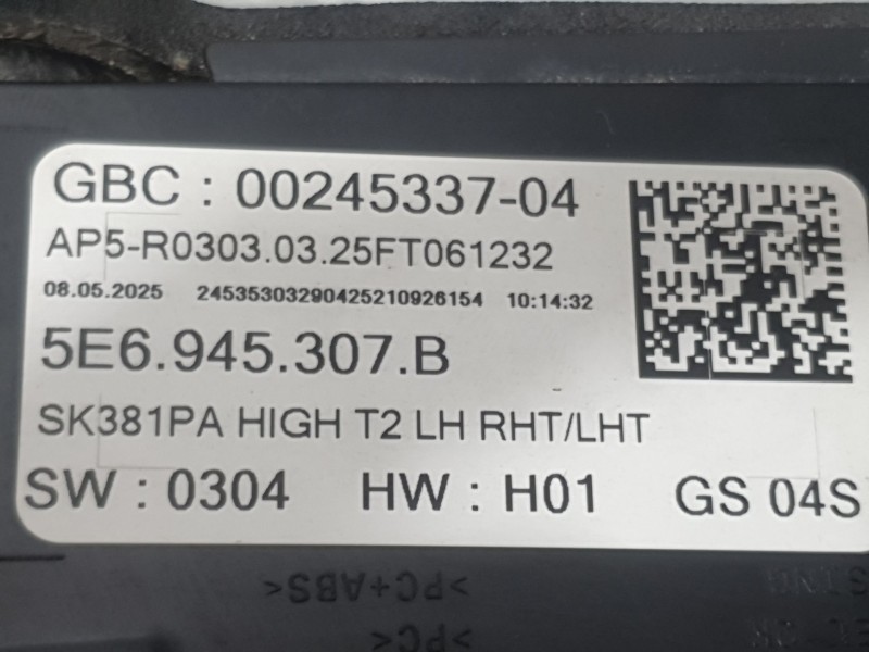 Recambio de piloto trasero izquierdo interior para skoda octavia iv (nx3, nn3, pv3) 1.5 tsi referencia OEM IAM 5E6945307B  