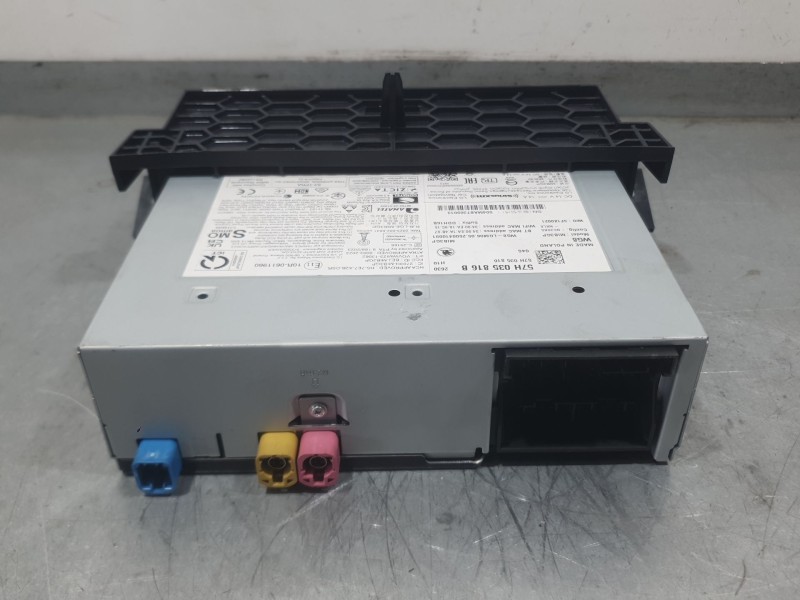 Recambio de sistema audio / radio para skoda octavia iv (nx3, nn3, pv3) 1.5 tsi referencia OEM IAM 57H035816B  