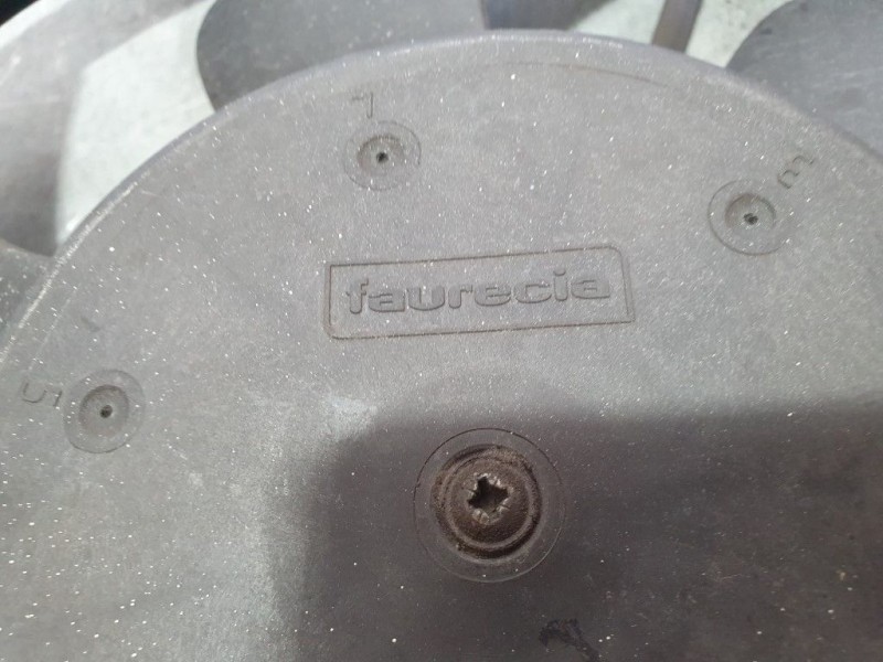 Recambio de electroventilador para citroën c4 grand picasso exclusive referencia OEM IAM 1253L4  FAURECIA