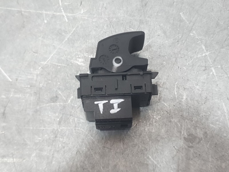 Recambio de mando elevalunas trasero izquierdo para seat leon st (5f8) 1.5 tsi referencia OEM IAM 5G09598550  