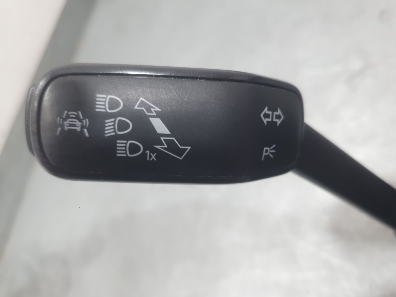 Recambio de mando luces y limpia para seat leon st (5f8) 1.5 tsi referencia OEM IAM 5Q0953507HA  
