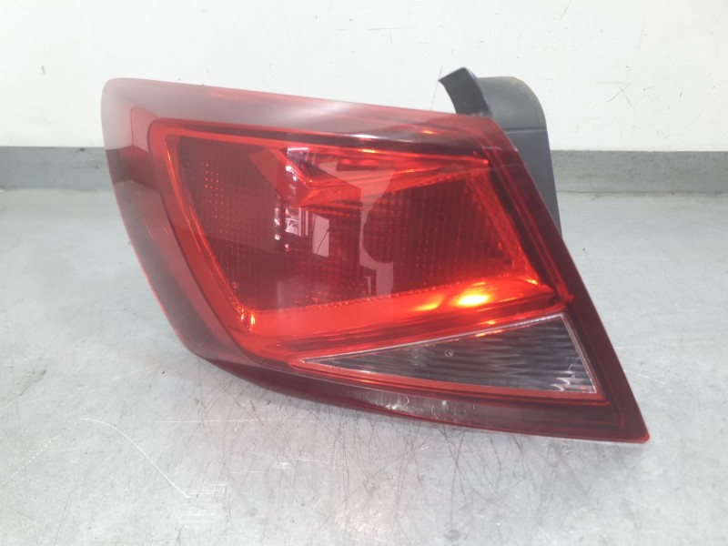 Recambio de piloto trasero izquierdo exterior para seat leon st (5f8) 1.5 tsi referencia OEM IAM 5F0945095D 90042858 VALEO