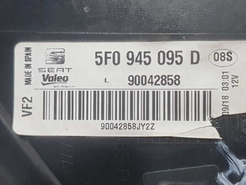 Recambio de piloto trasero izquierdo exterior para seat leon st (5f8) 1.5 tsi referencia OEM IAM 5F0945095D 90042858 VALEO
