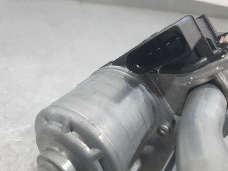 Recambio de motor limpia delantero para skoda octavia iv (nx3, nn3, pv3) 1.5 tsi referencia OEM IAM 5E4955023A 039702201G BOSCH