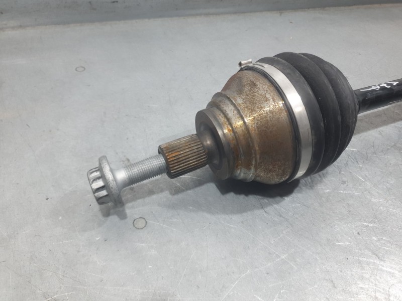 Recambio de transmision delantera izquierda para skoda octavia iv (nx3, nn3, pv3) 1.5 tsi referencia OEM IAM 5Q0407271BT  