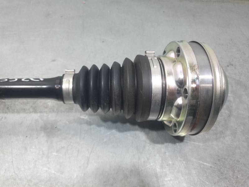 Recambio de transmision delantera izquierda para skoda octavia iv (nx3, nn3, pv3) 1.5 tsi referencia OEM IAM 5Q0407271BT  