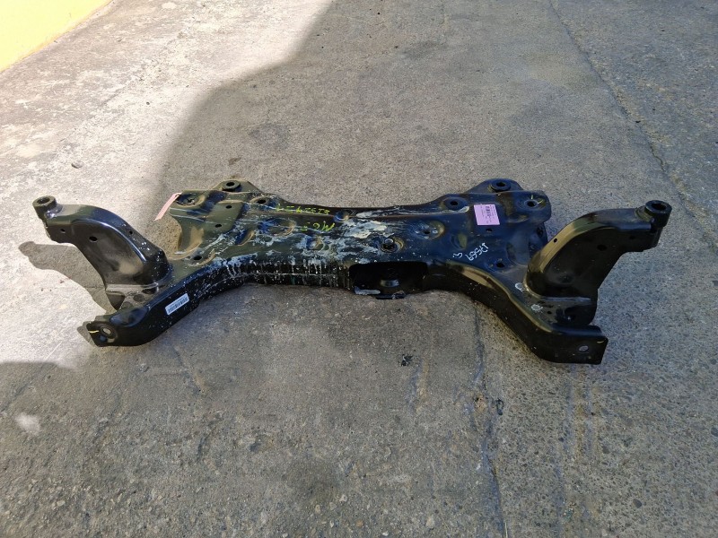 Recambio de puente delantero para mg mg 3 (5lfp) mg3 1.5 referencia OEM IAM 11748400  