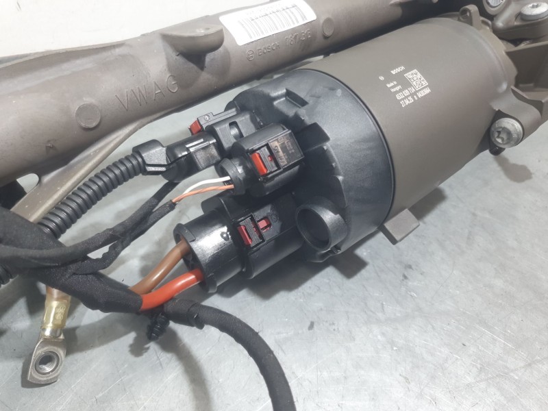 Recambio de cremallera direccion para skoda octavia iv (nx3, nn3, pv3) 1.5 tsi referencia OEM IAM 5WB423051CJ 4532039885 BOSCH