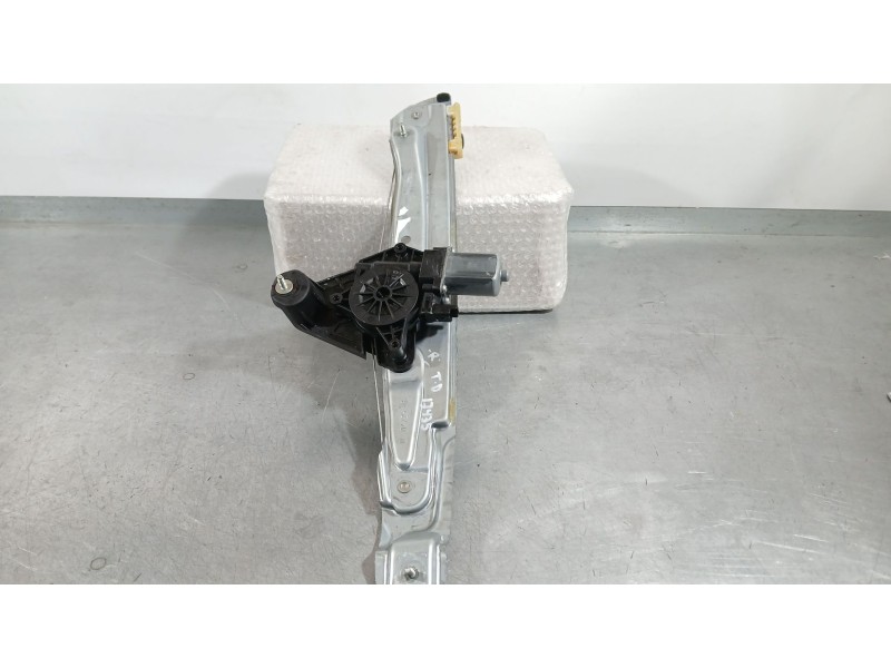 Recambio de elevalunas trasero derecho para dacia sandero iii 1.0 tce 90 referencia OEM IAM 827201979R 2 PINS 