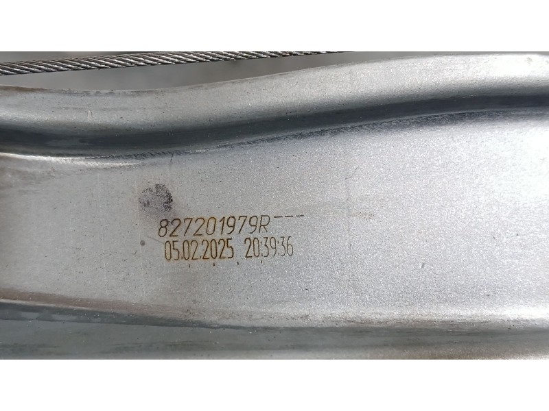 Recambio de elevalunas trasero derecho para dacia sandero iii 1.0 tce 90 referencia OEM IAM 827201979R 2 PINS 