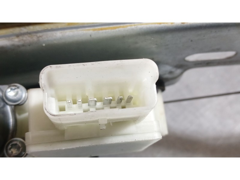 Recambio de elevalunas delantero derecho para renault kadjar (ha_, hl_) 1.5 blue dci 115 referencia OEM IAM 807205433R 6 PINSE11