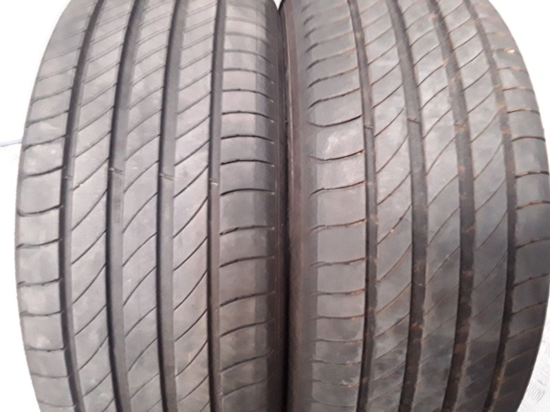 Recambio de neumatico pareja para neumaticos reutilizados - referencia OEM IAM 195551687H MICHELIN 195/55/16/87H