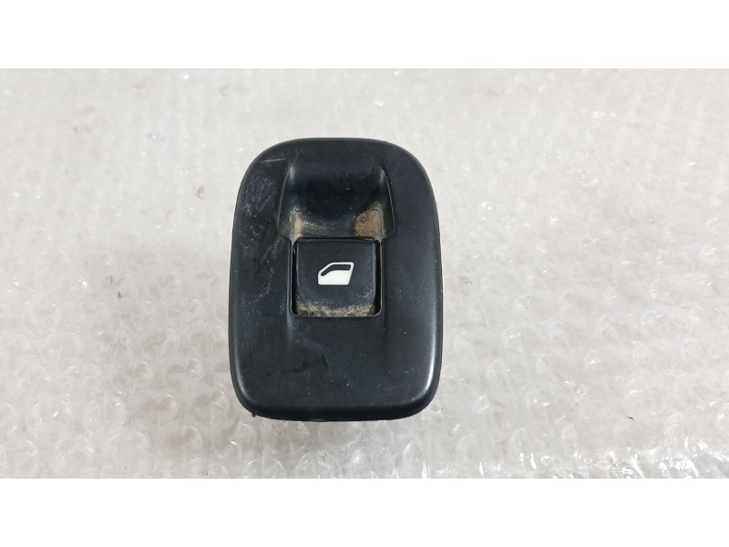 Recambio de mando elevalunas trasero izquierdo para peugeot 208 tech edition blue hdi referencia OEM IAM 98242552ZD  