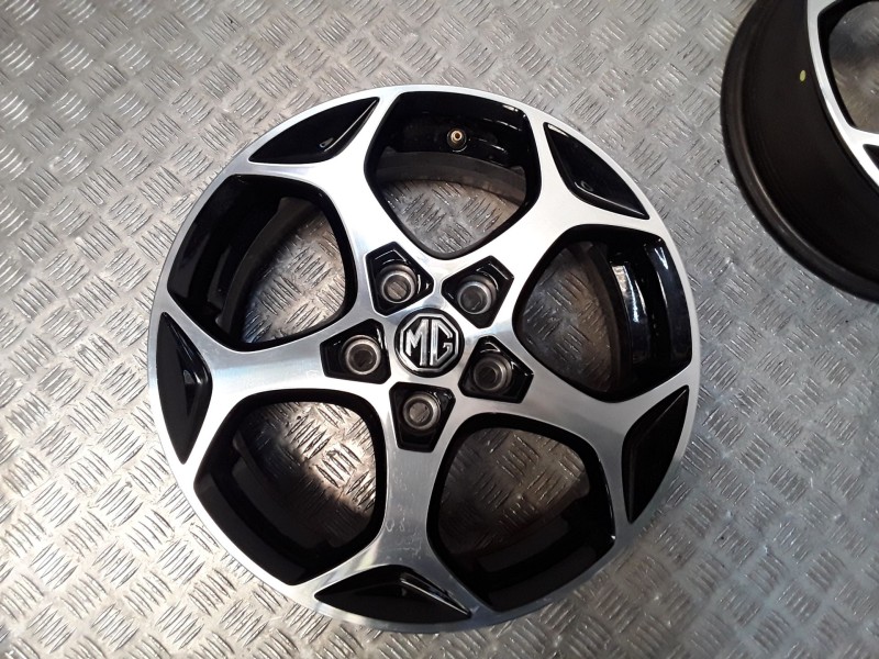 Recambio de juego llantas aluminio para mg mg 3 (5lfp) mg3 1.5 referencia OEM IAM 6X16 5 TORN ET50  ALUMINIO