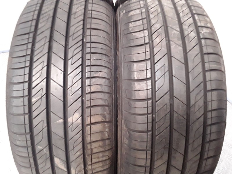 Recambio de neumatico pareja para neumaticos reutilizados - referencia OEM IAM 195551687H KUMHO 195/55/16/87H