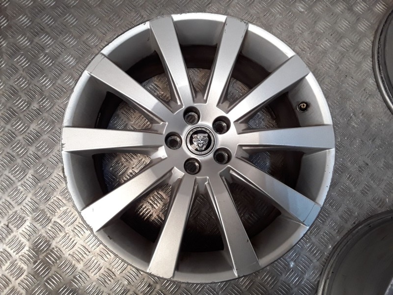 Recambio de juego llantas aluminio para jaguar xf i (x250) 2.7 d referencia OEM IAM 8.5X19 5 TORN ET 49 ROZADAS ALUMINIO