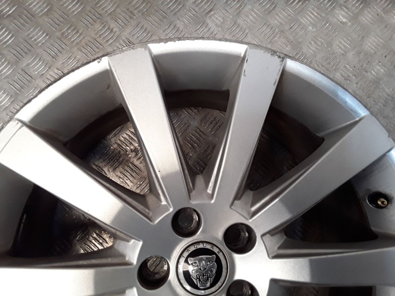 Recambio de juego llantas aluminio para jaguar xf i (x250) 2.7 d referencia OEM IAM 8.5X19 5 TORN ET 49 ROZADAS ALUMINIO