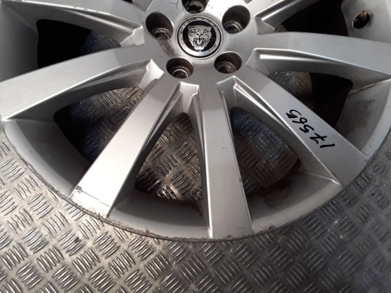 Recambio de juego llantas aluminio para jaguar xf i (x250) 2.7 d referencia OEM IAM 8.5X19 5 TORN ET 49 ROZADAS ALUMINIO