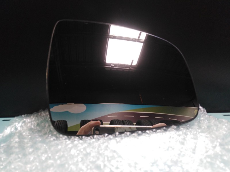 Recambio de cristal retrovisor derecho para dacia duster referencia OEM IAM   