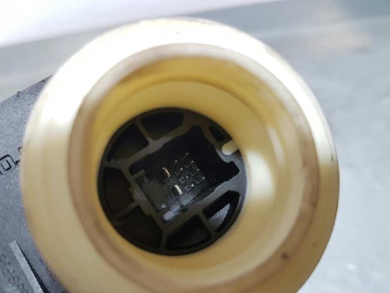 Recambio de elevalunas trasero izquierdo para toyota avensis (t27) comfort referencia OEM IAM 8570102010  ELECTRICO 10 PINS