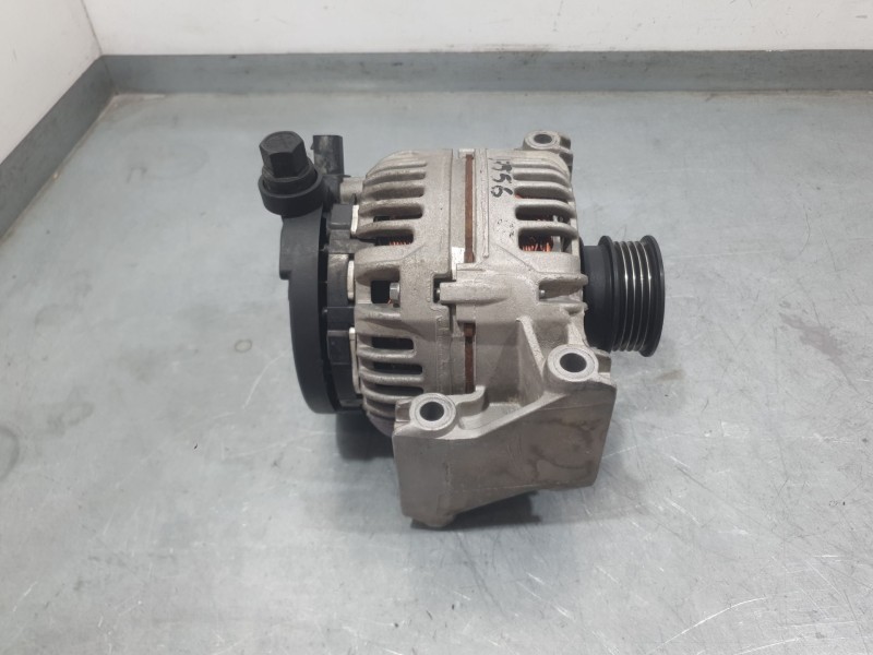 Recambio de alternador para opel vectra c gts (z02) 2.0 16v turbo (f68) referencia OEM IAM 986044020 0986XA7224 BOSCH