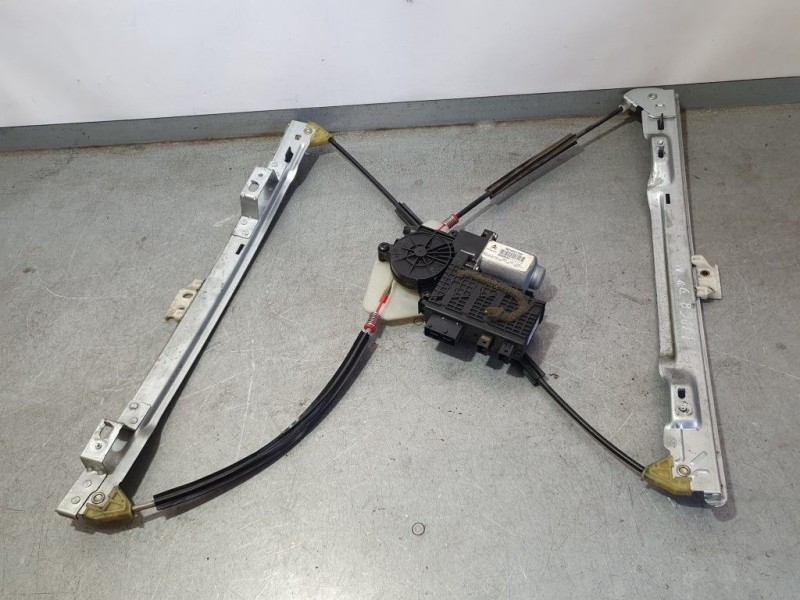 Recambio de elevalunas delantero derecho para citroën c4 grand picasso exclusive referencia OEM IAM 9222CT  ELECTRICO
