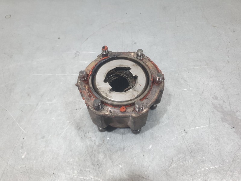 Recambio de cubo de bloqueo para nissan terrano ii (r20) 2.7 td 4wd referencia OEM IAM 402600F000 DERECHO 