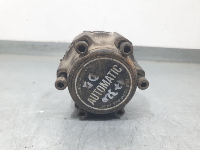 Recambio de cubo de bloqueo para nissan terrano ii (r20) 2.7 td 4wd referencia OEM IAM 402600F000 DERECHO 