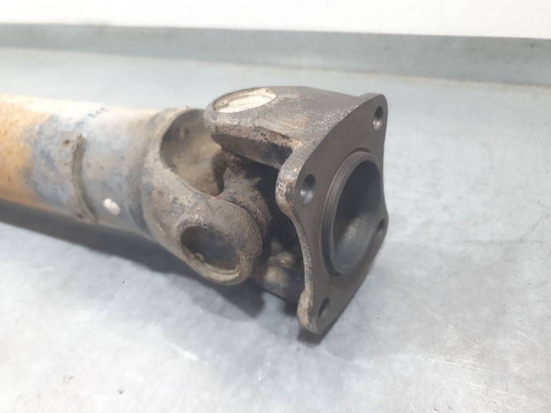 Recambio de transmision central para nissan terrano ii (r20) 2.7 td 4wd referencia OEM IAM 372000F000 DELANTERA 