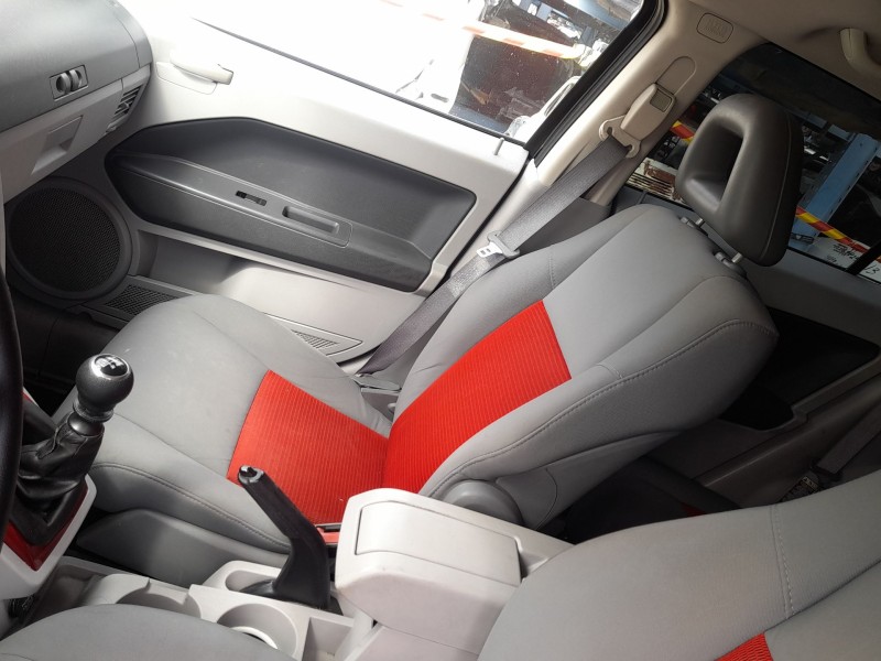 Recambio de asiento delantero derecho para dodge caliber 2.0 crd referencia OEM IAM   
