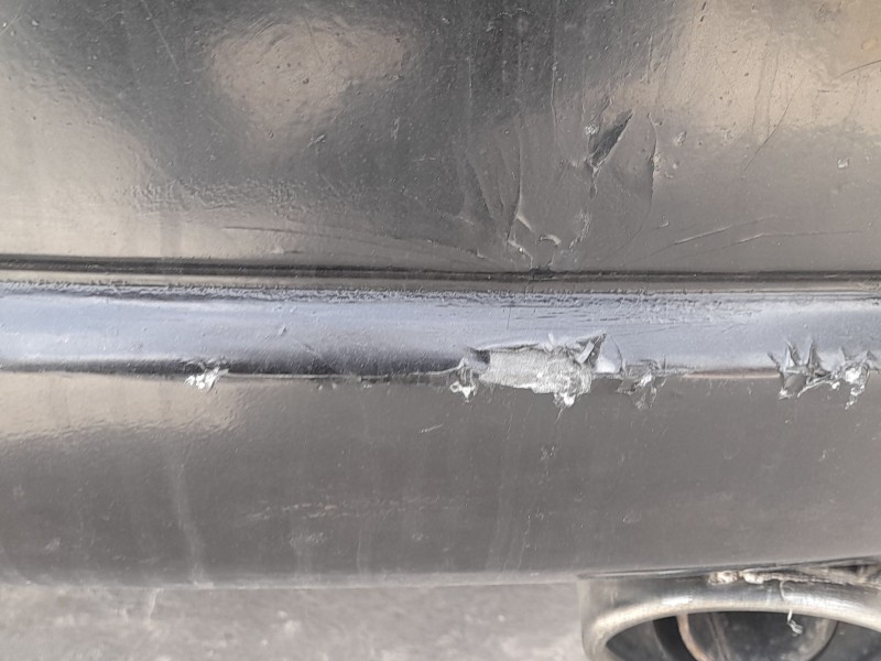 Recambio de paragolpes trasero para dodge caliber 2.0 crd referencia OEM IAM 1CJ60TZZAG TOCADO 