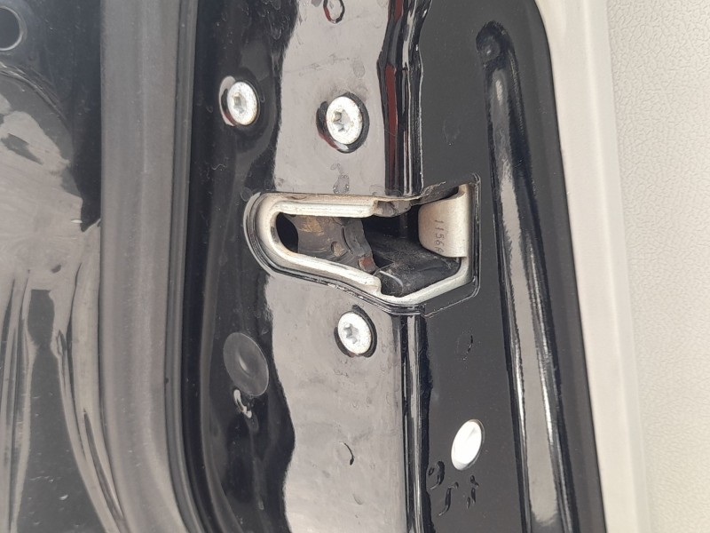 Recambio de cerradura puerta trasera izquierda para dodge caliber 2.0 crd referencia OEM IAM 04589413AG  