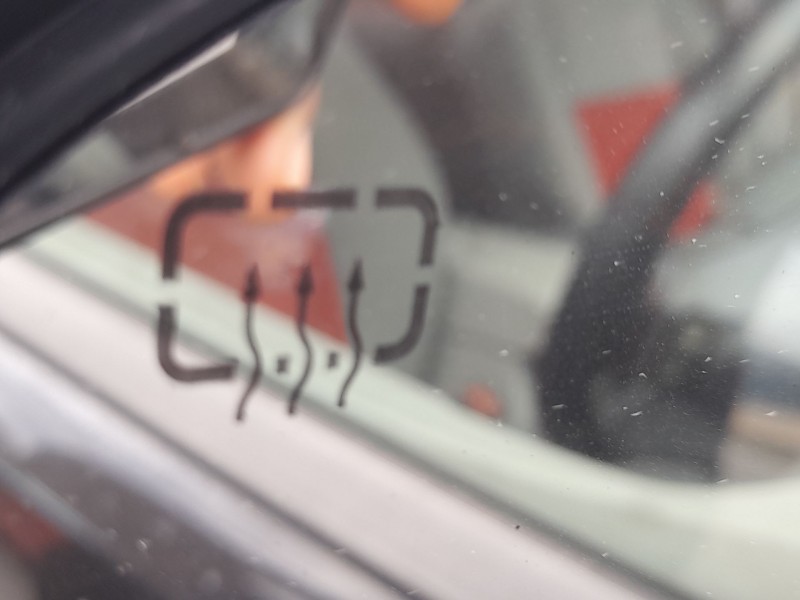 Recambio de retrovisor izquierdo para dodge caliber 2.0 crd referencia OEM IAM 05074209AG  