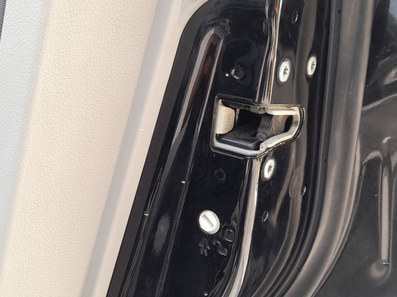 Recambio de cerradura puerta trasera derecha para dodge caliber 2.0 crd referencia OEM IAM 04589412AG  