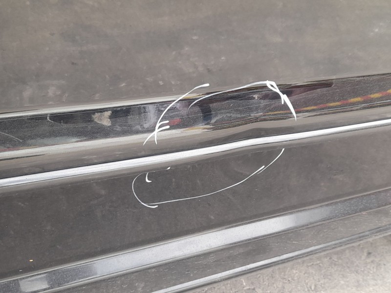 Recambio de puerta delantera derecha para dodge caliber 2.0 crd referencia OEM IAM 05074154AI TOCADA 