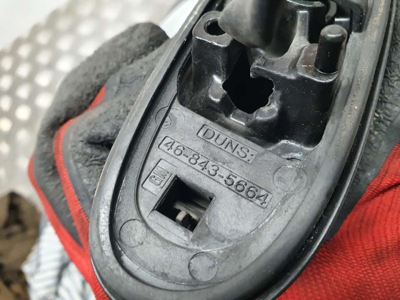 Recambio de retrovisor derecho para opel corsa d cosmo referencia OEM IAM 468435664  ELECTRICO 3 CABLES TOCADO