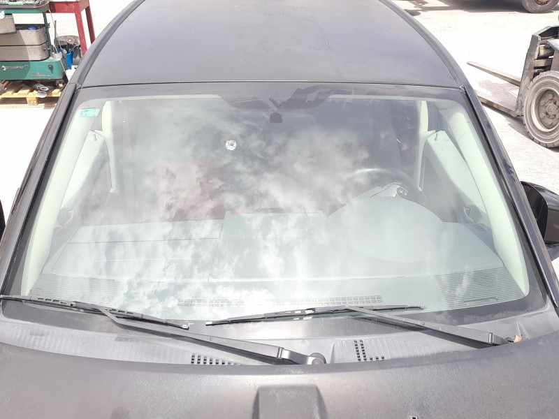 Recambio de parabrisas para dodge caliber 2.0 crd referencia OEM IAM 05074139AD  