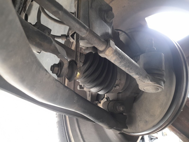 Recambio de mangueta delantera derecha para dodge caliber 2.0 crd referencia OEM IAM 68088498AD  