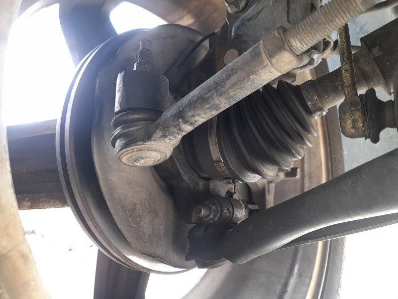 Recambio de mangueta delantera izquierda para dodge caliber 2.0 crd referencia OEM IAM 68088531AB  