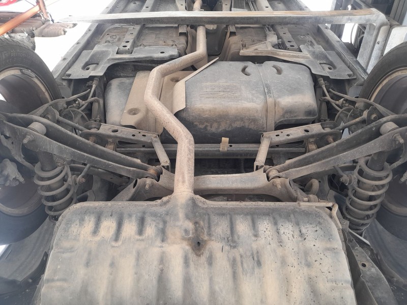 Recambio de puente trasero para dodge caliber 2.0 crd referencia OEM IAM 68211933AB  