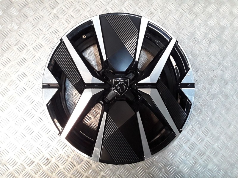 Recambio de llanta aluminio para peugeot 208 ii (ub_, up_, uw_, uj_) 1.2 puretech hybrid 110 edcs6 referencia OEM IAM 7X17 4 TOR