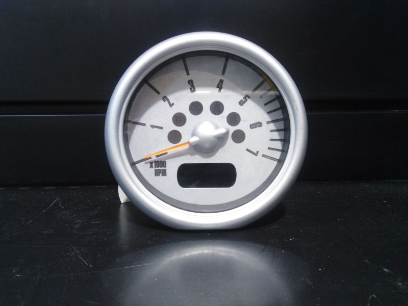 Recambio de cuenta revoluciones para mini mini (r50,r53) one d referencia OEM IAM 62116936297  