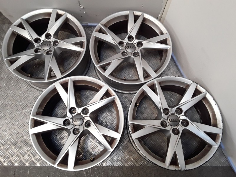 Recambio de juego llantas aluminio para audi q3 (8ub, 8ug) 2.0 tdi quattro referencia OEM IAM 7X17 5 TORN ET43 ROZADAS ALUMINIO